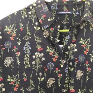 Short Sleeve Collared Button Up